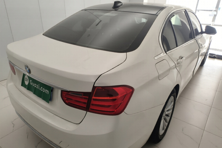 宝马3系 2015款 320Li 超悦版时尚型车身外观7