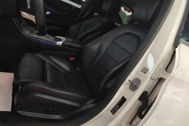 奔驰C级 2021款 C 200 L 时尚型运动版中控内饰19