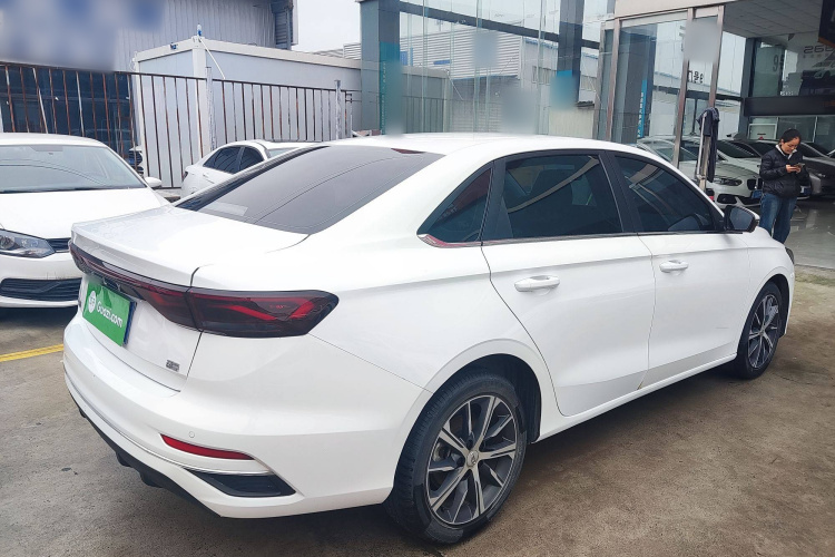 吉利汽车 帝豪 2022款 第4代 1.5L CVT旗舰型车身外观6003