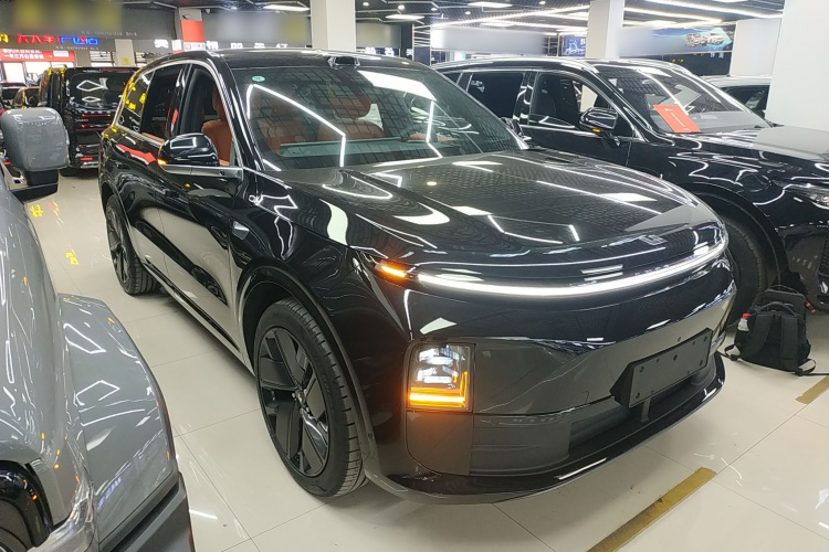 理想汽车 理想L6 2025款 Max 智能焕新版车身外观6002