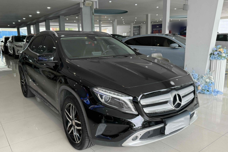 奔驰GLA 2016款 GLA 220 4MATIC 时尚型车身外观6004