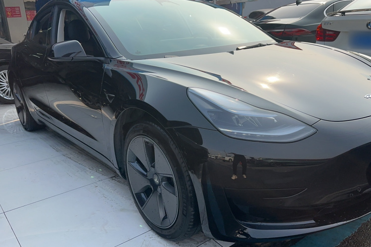 特斯拉 Model 3 2022款 后轮驱动版车身外观6004