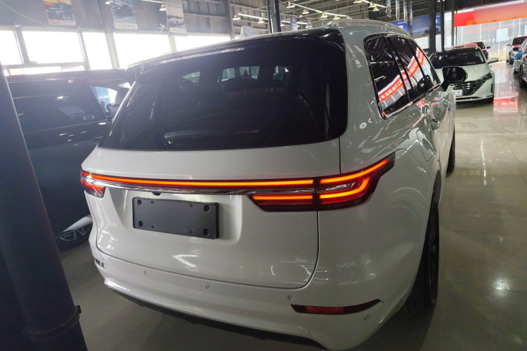 理想汽车 理想ONE 2020款 增程6座版车身外观6