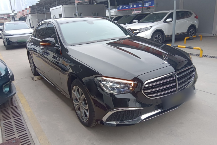 奔驰E级 2021款 E 300 L 运动豪华型车身外观6002