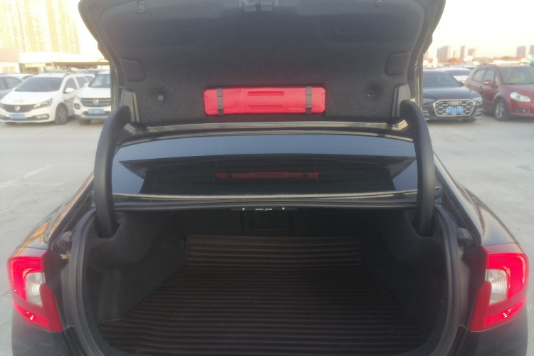 沃尔沃S60 2015款 S60L 2.0T 智远版局部细节23