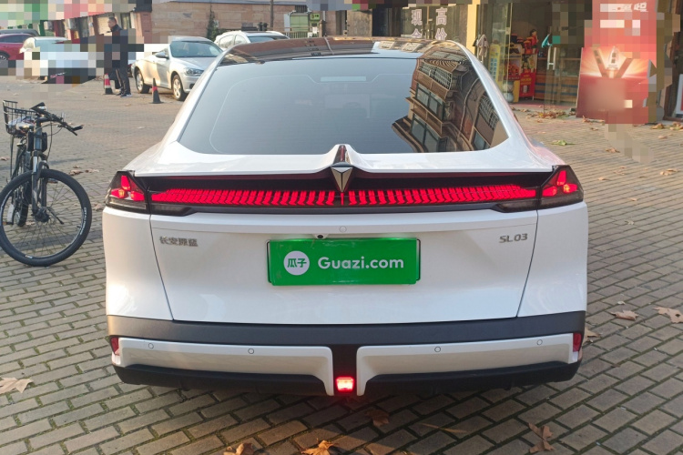 深蓝汽车 深蓝SL03 2022款 1.5L 1200增程版车身外观6