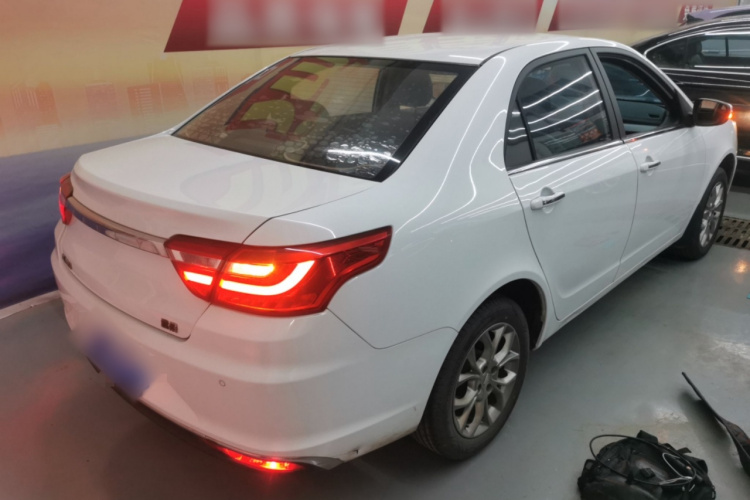 吉利汽车 远景 2018款 1.5L 手动幸福版车身外观7