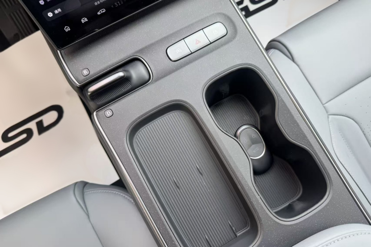 蔚来ET5T 2023款 75kWh Touring中控内饰7005