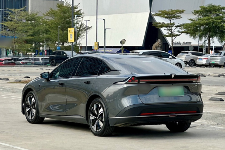 深蓝汽车 深蓝L07 2026款 660Max华为乾崑智驾 ADS SE版车身外观6006