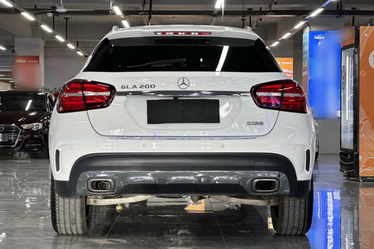 奔驰GLA 2019款 GLA 200 时尚型车身外观6004