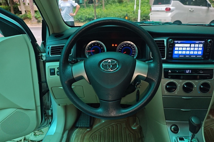 丰田 花冠 2013款 1.6L 自动豪华版局部细节13