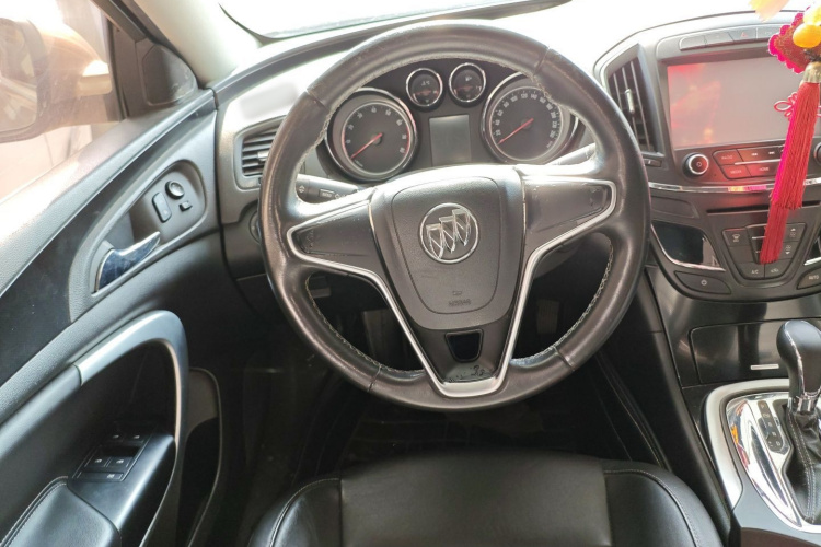 别克 君威 2014款 1.6T 时尚技术型中控内饰13