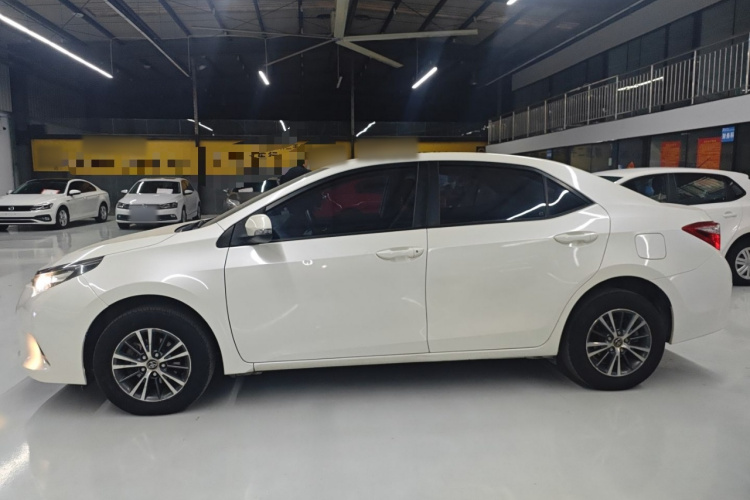 丰田 雷凌 2014款 1.6G 手动精英版车身外观4