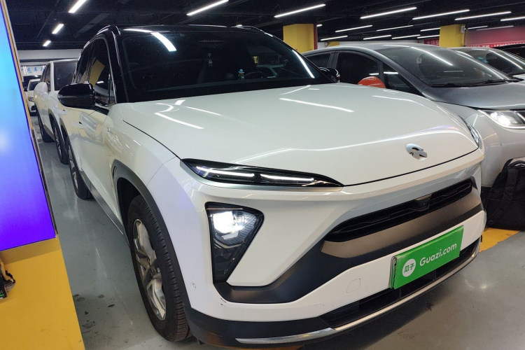 蔚来ES6 2020款 610KM 性能版车身外观3