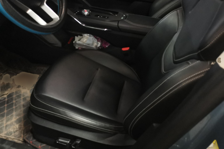 哈弗H6 2022款 第三代 1.5T DHT中控内饰19