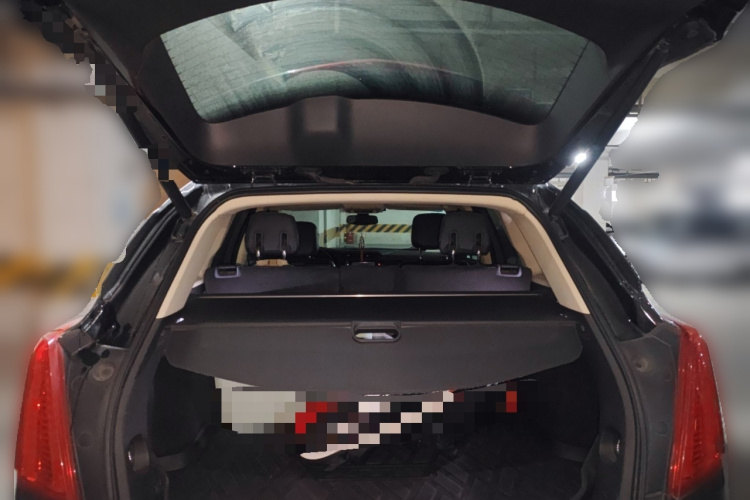 凯迪拉克XT5 2018款 28T 四驱豪华型中控内饰23