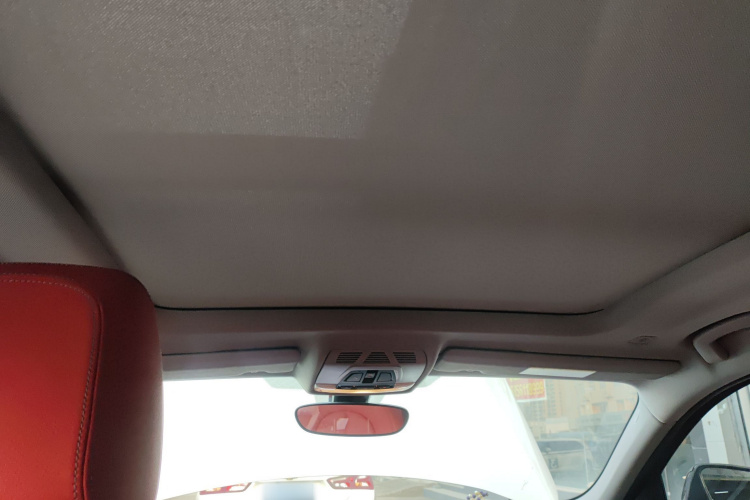 宝马X2 2023款 sDrive25i M运动曜夜版中控内饰22