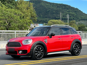 MINI Countryman 2018款 1.5T COOPER ALL4 艺术家