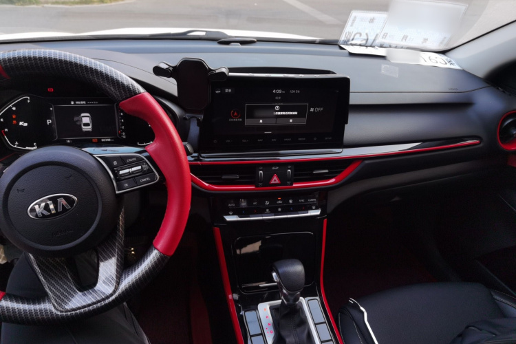 起亚K3 2019款 1.5L CVT智享互联版中控内饰12