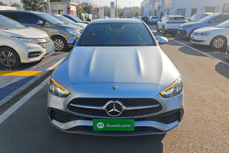 奔驰C级 2023款 改款 C 260 L 运动版车身外观2