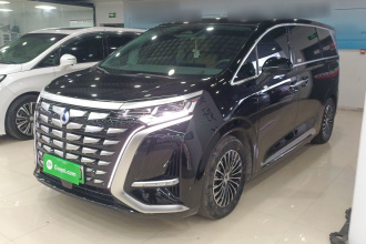 腾势D9 2022款 DM-i 970 四驱尊荣型