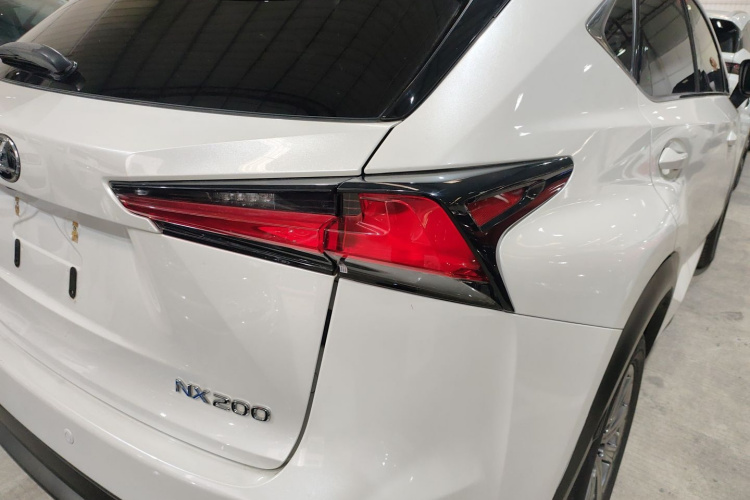 雷克萨斯NX 2020款 200 前驱 锋行版 国VI局部细节9003