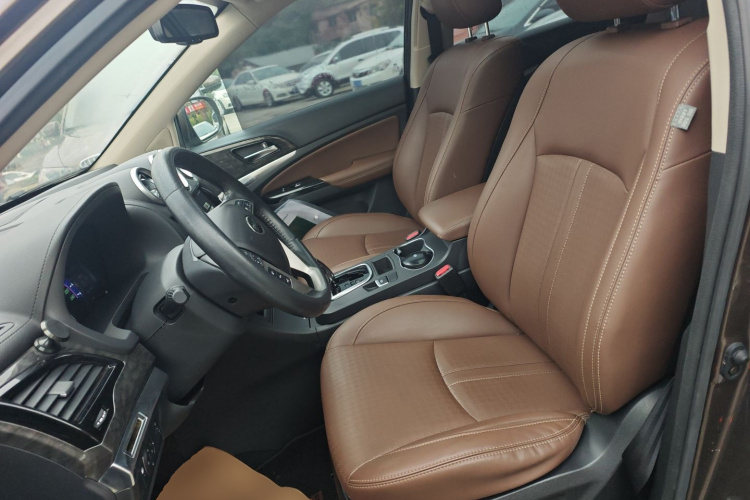 比亚迪S7 2017款 2.0T 自动豪华型中控内饰19