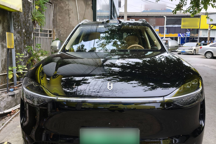 鸿蒙智行 问界M9 2024款 增程 Ultra版 52kWh 5座版车身外观6005