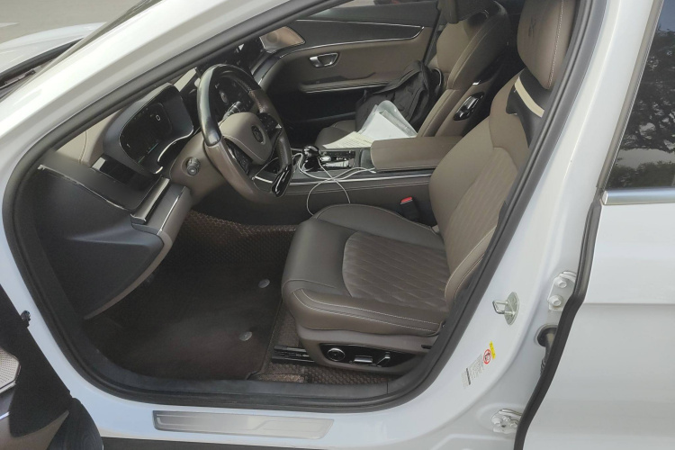 比亚迪 汉 2020款 EV 超长续航版尊贵型局部细节19