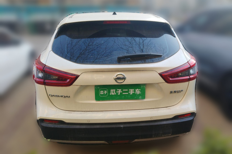 日产 逍客 2021款 2.0L CVT豪华版车身外观6