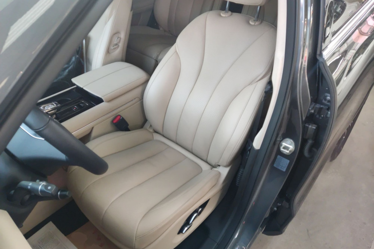 鸿蒙智行 问界M7 2022款 1.5T 后驱舒适版局部细节19