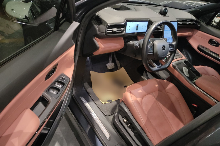 蔚来EC6 2020款 605KM 运动版中控内饰7003