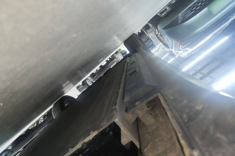 红旗E-QM5 2022款 431km 充电乐享版局部细节9001