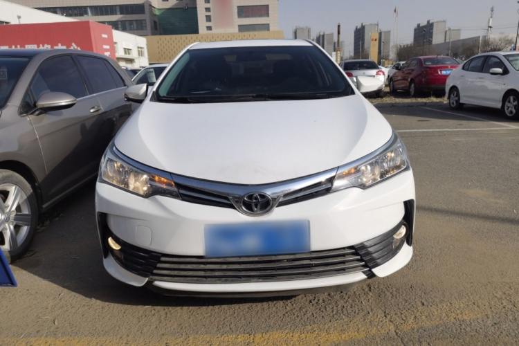 丰田 卡罗拉 2017款 改款 1.2T S-CVT GL-i车身外观2