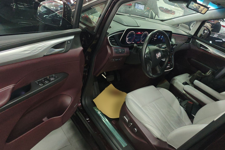 别克GL8 2022款 Avenir艾维亚 七座亲礼版中控内饰20