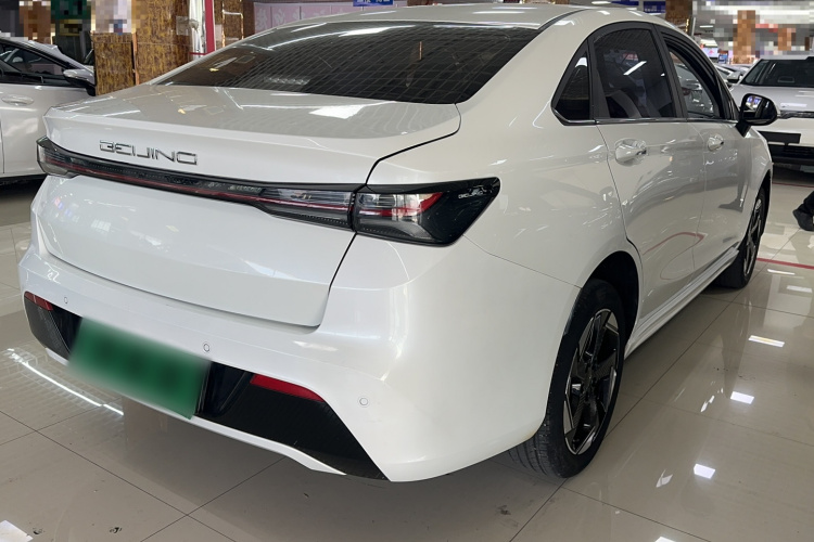 北京汽车 北京EU5 PLUS 2023款 R500 优享出行版车身外观6003