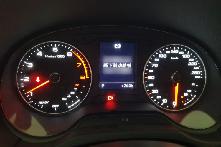 奥迪A3 2018款 30周年年型 Limousine 35 TFSI 时尚型局部细节14