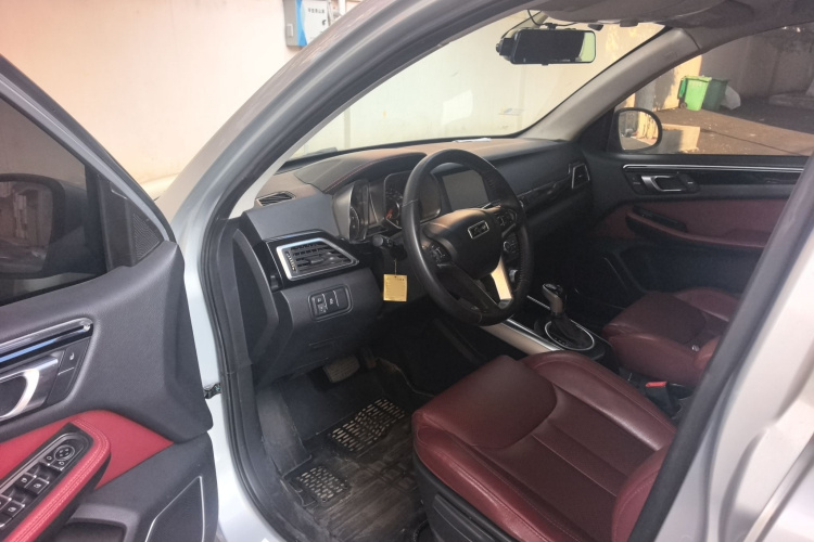 众泰 大迈X5 2017款 升级版 1.5T CVT知县型中控内饰7003