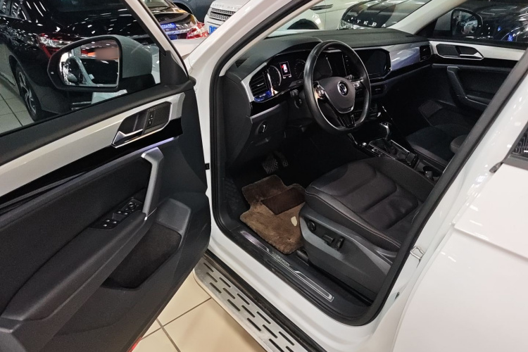 大众 探岳 2020款 330TSI 两驱豪华智联版中控内饰7003