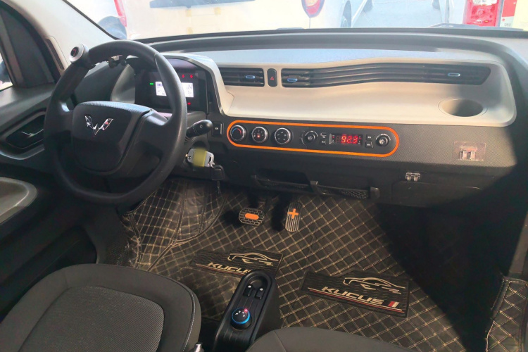 五菱汽车 宏光MINIEV 2022款 自在款 三元锂中控内饰12