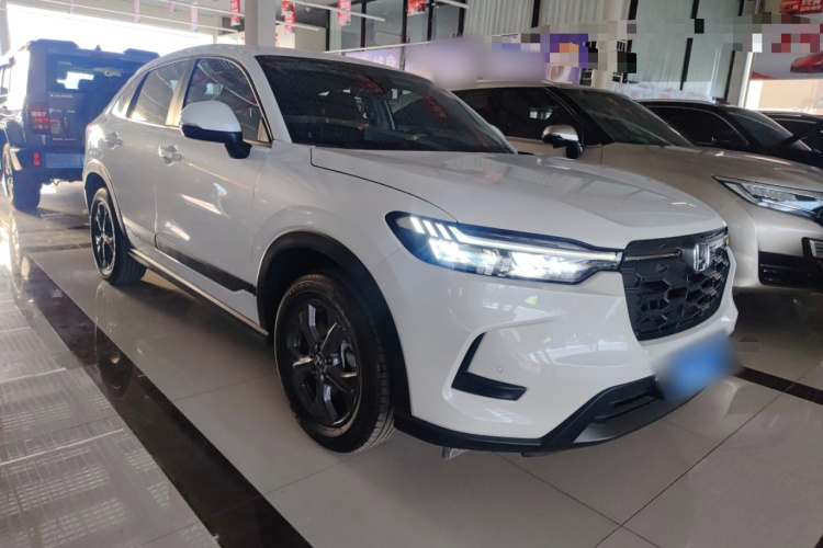 本田HR-V 2023款 240TURBO 劲睿版车身外观3