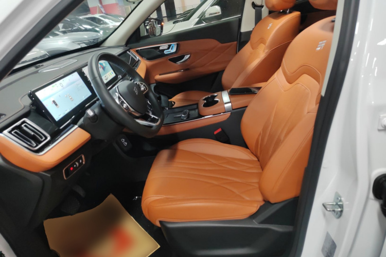 捷途山海L7 2024款 1.5T 120km MAX+ 7座中控内饰19