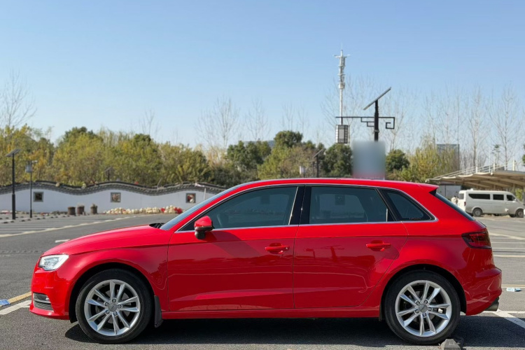 奥迪A3 2015款 Sportback 35 TFSI 百万纪念舒享型车身外观6005