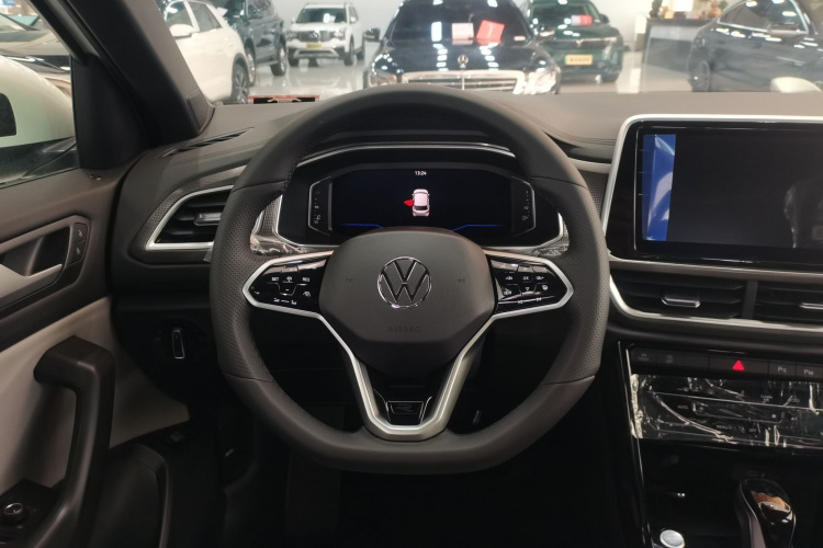 大众 T-ROC探歌 2025款 改款二 300TSI DSG两驱星光版中控内饰13