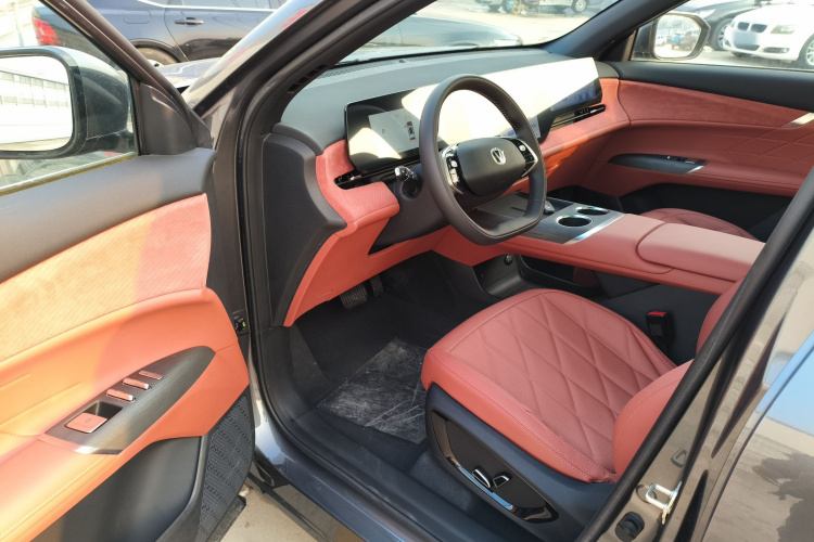 长安CS75 PLUS 2025款 第四代 UItra 2.0T 新蓝鲸 智慧劲擎型中控内饰20