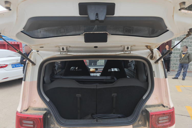 五菱汽车 宏光MINIEV 2021款 马卡龙时尚款 三元锂机舱底盘23