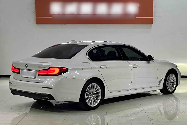 宝马5系新能源 2021款 改款 535Le 豪华套装车身外观6005