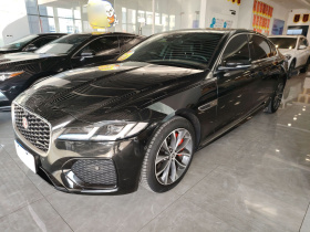捷豹XFL 2022款 XFL 2.0T P250 两驱精英运动版