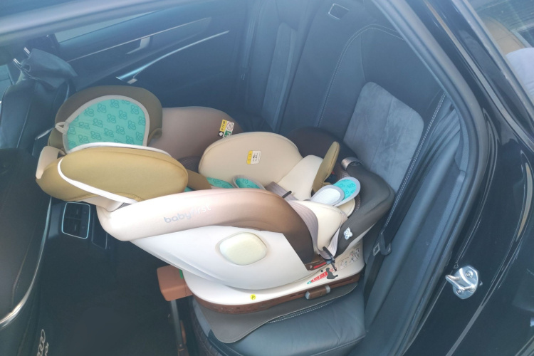 奥迪A6L 2020款 45 TFSI 臻选动感型中控内饰7004