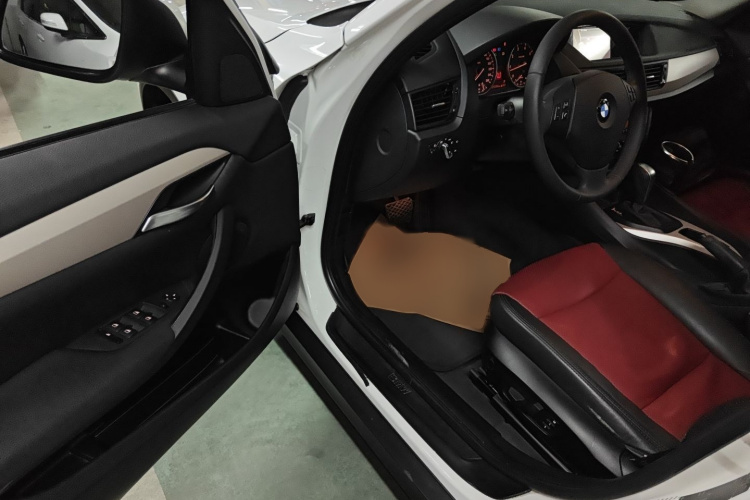 宝马X1 2013款 sDrive18i 时尚型中控内饰7003